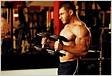 6 exercícios para treino de bíceps em casa